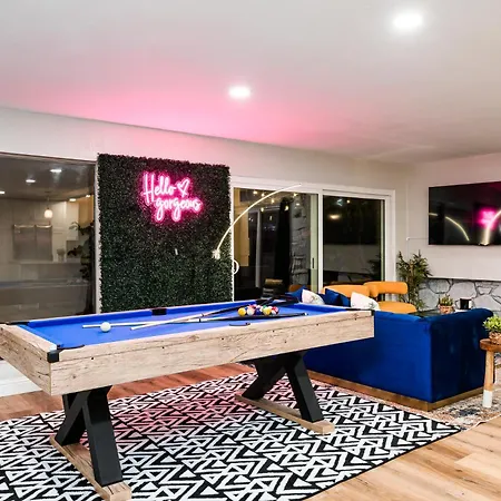 Resort Style Living With Pool, Arcade, Near Disney